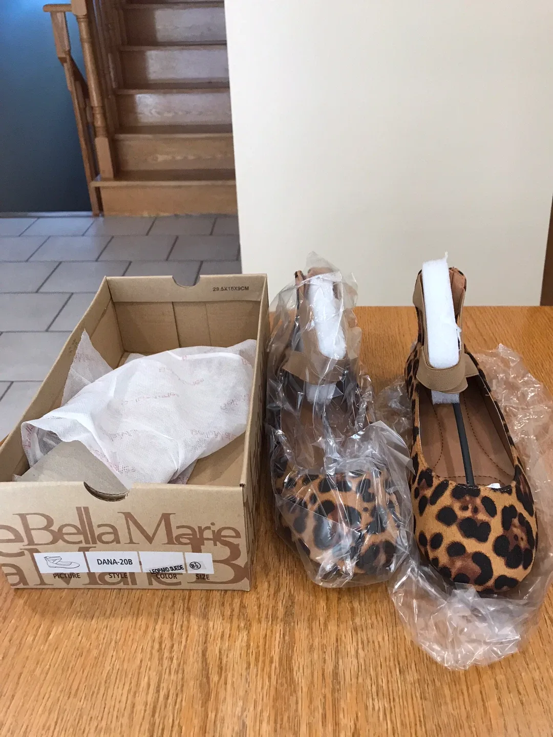 New Bella Marie Dana-20B Leopard Suede Shoes - Size 8.5 image indicator(2)