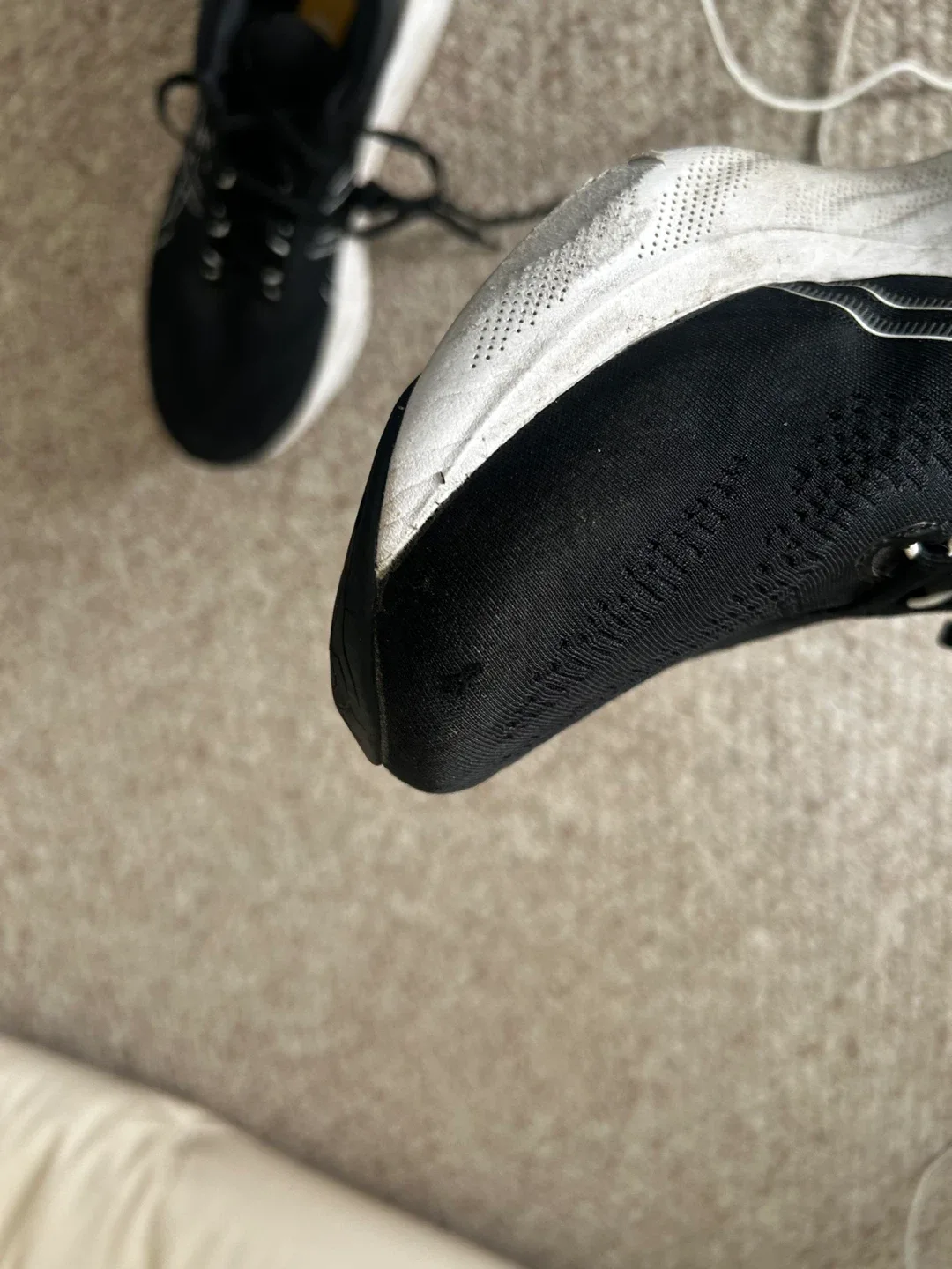 ASICS Gel Nimbus 25 Size 11.5 Men’s Running Shoes image indicator(4)