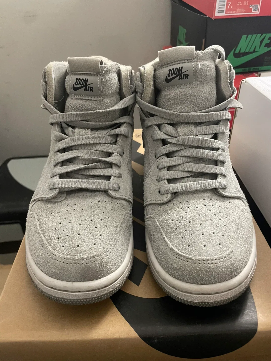 Nike Air Jordan 1 Zoom Air Comfort Grey - US 9 image indicator(2)