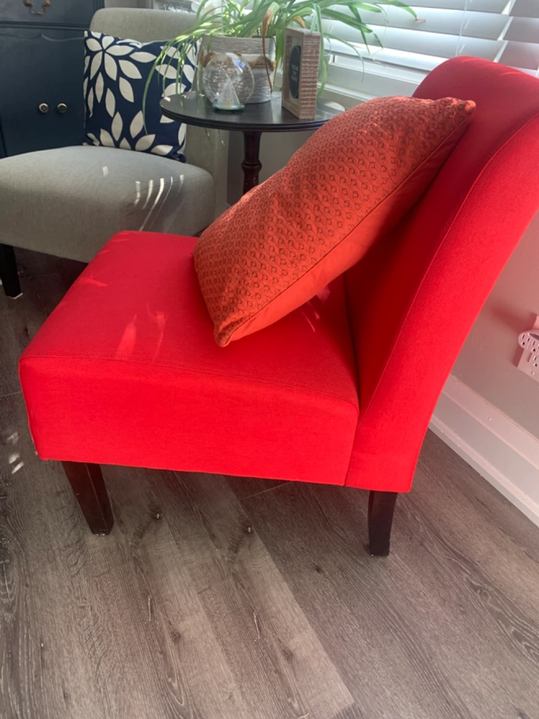 Red Accent Chair - photo 2
