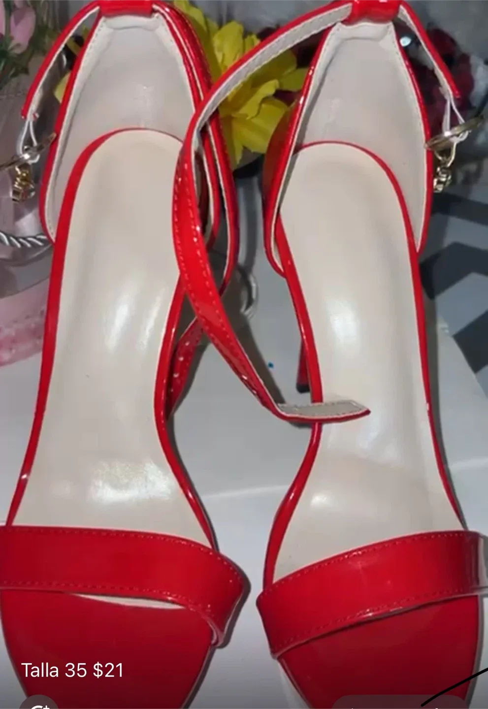 Red Heels Size 35 thumbnail