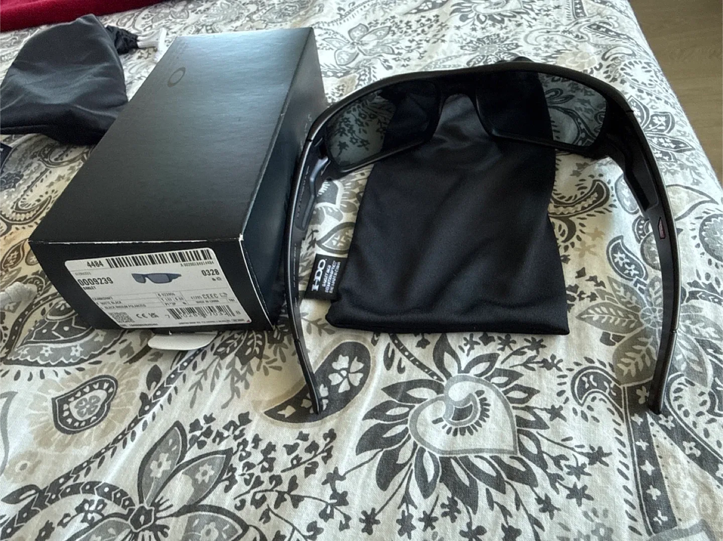 Oakley Crankshaft polarized Sunglasses - Matte Black image indicator(3)