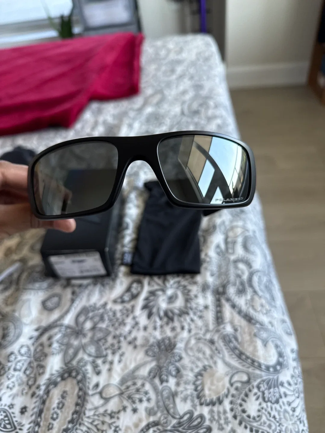 Oakley Crankshaft polarized Sunglasses - Matte Black image indicator(4)