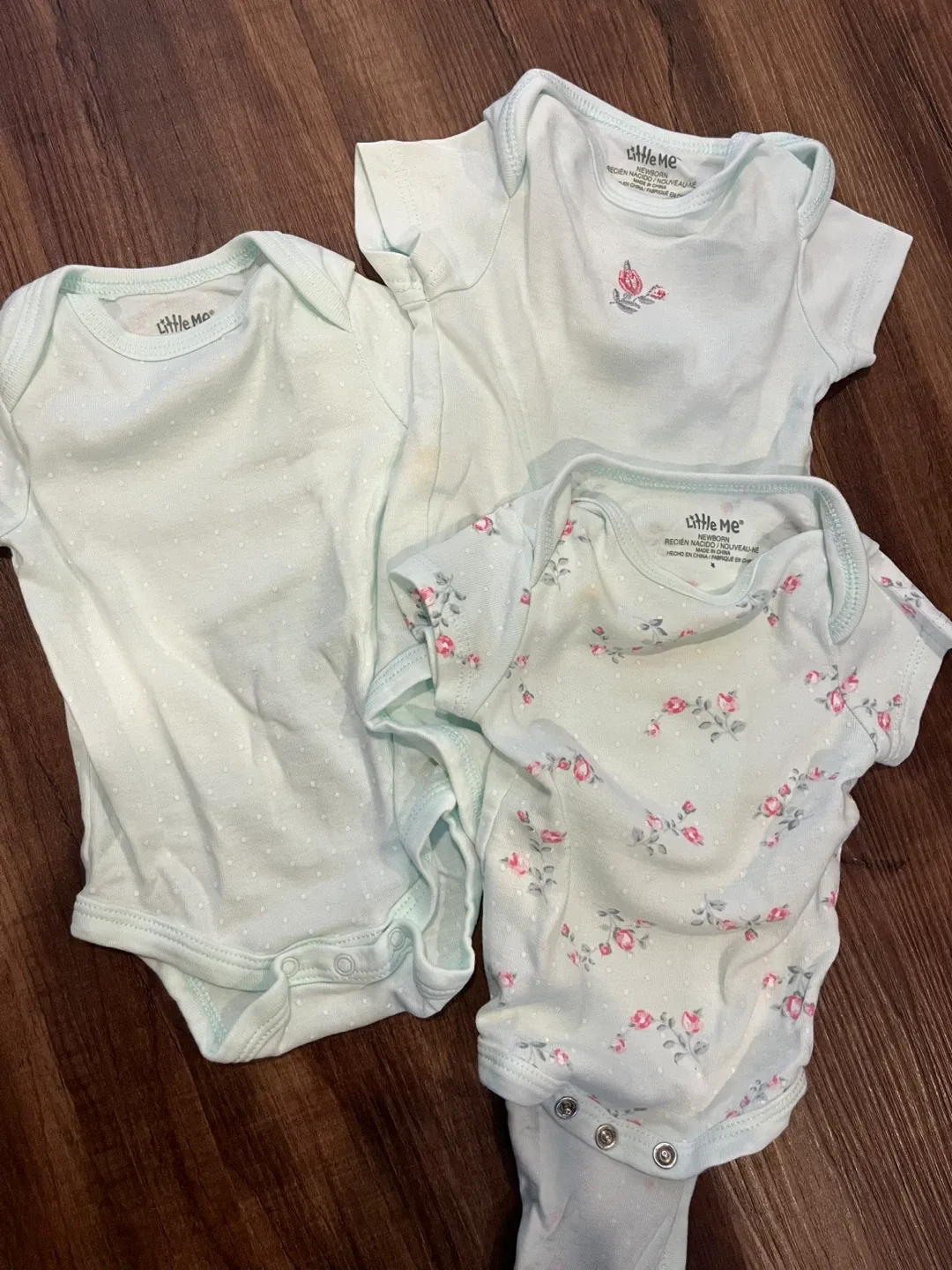 Newborn Baby onesies (3) thumbnail