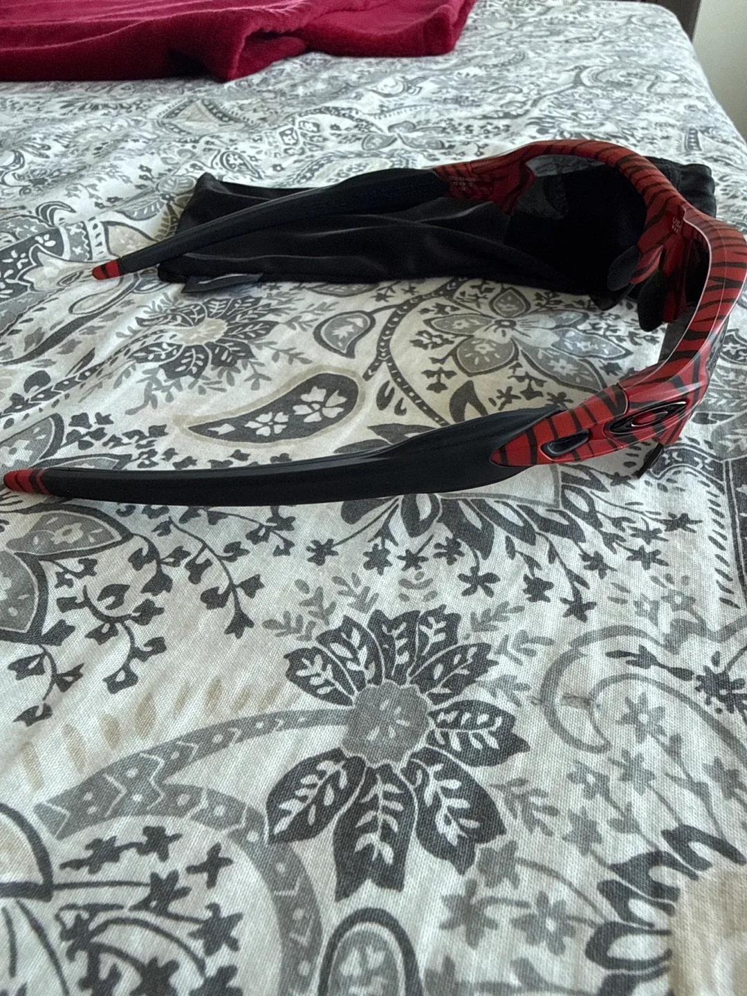 Oakley Flak 2.0 XL Red Tiger Prizm black image indicator(4)