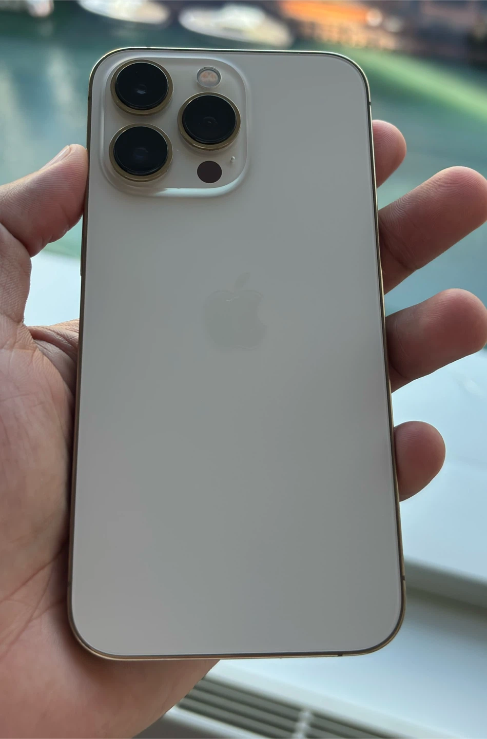 Apple iPhone 13 Pro Gold - photo 2