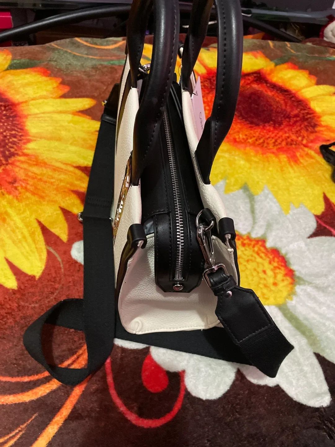 Calvin Klein White & Black Tote Bag - New with Tags! image indicator(3)