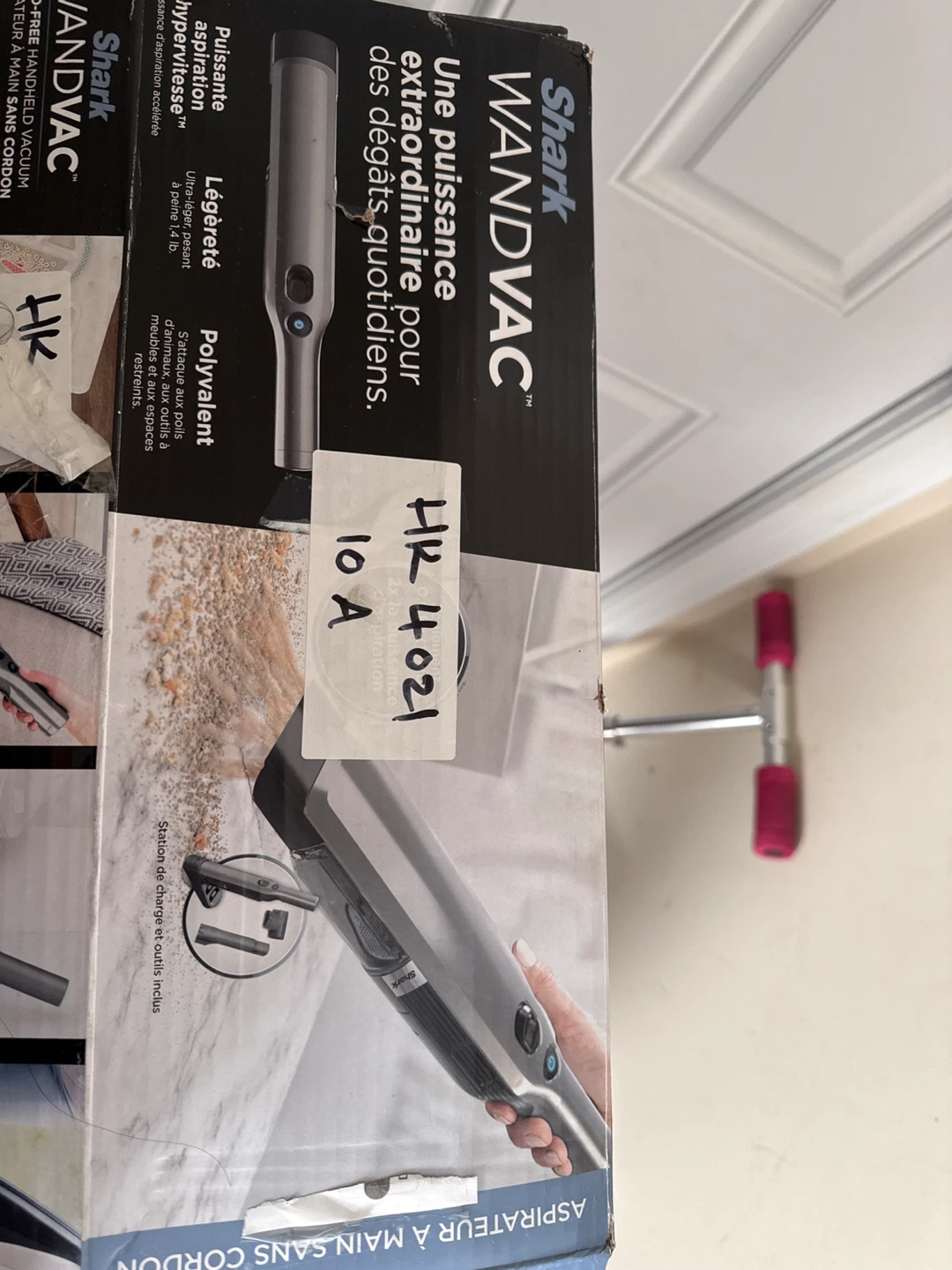 Shark WANDVAC Cordless Handheld Vacuum - photo 2