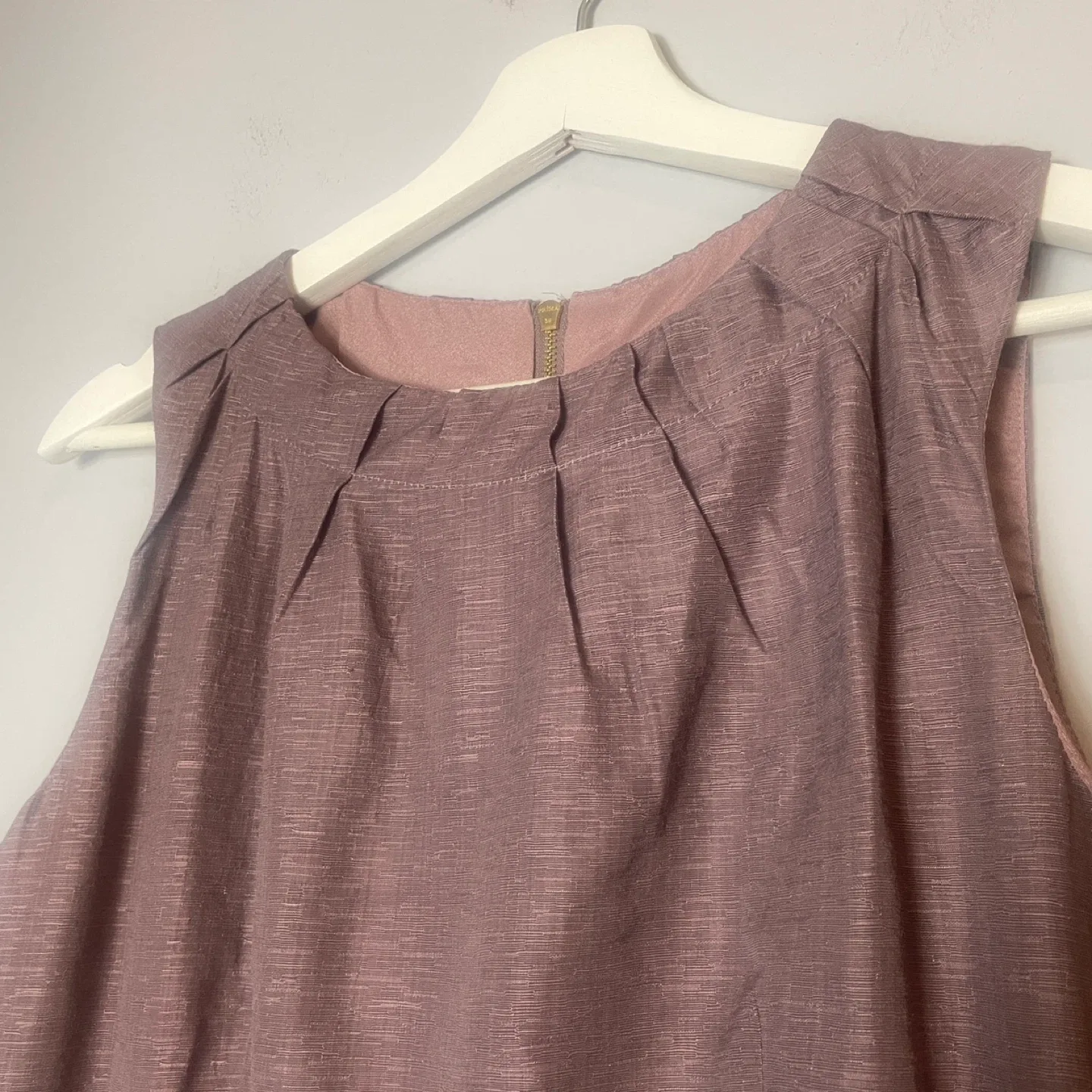 Ann Taylor LOFT Purple Sleeveless Sheath Dress Size 6 image indicator(3)