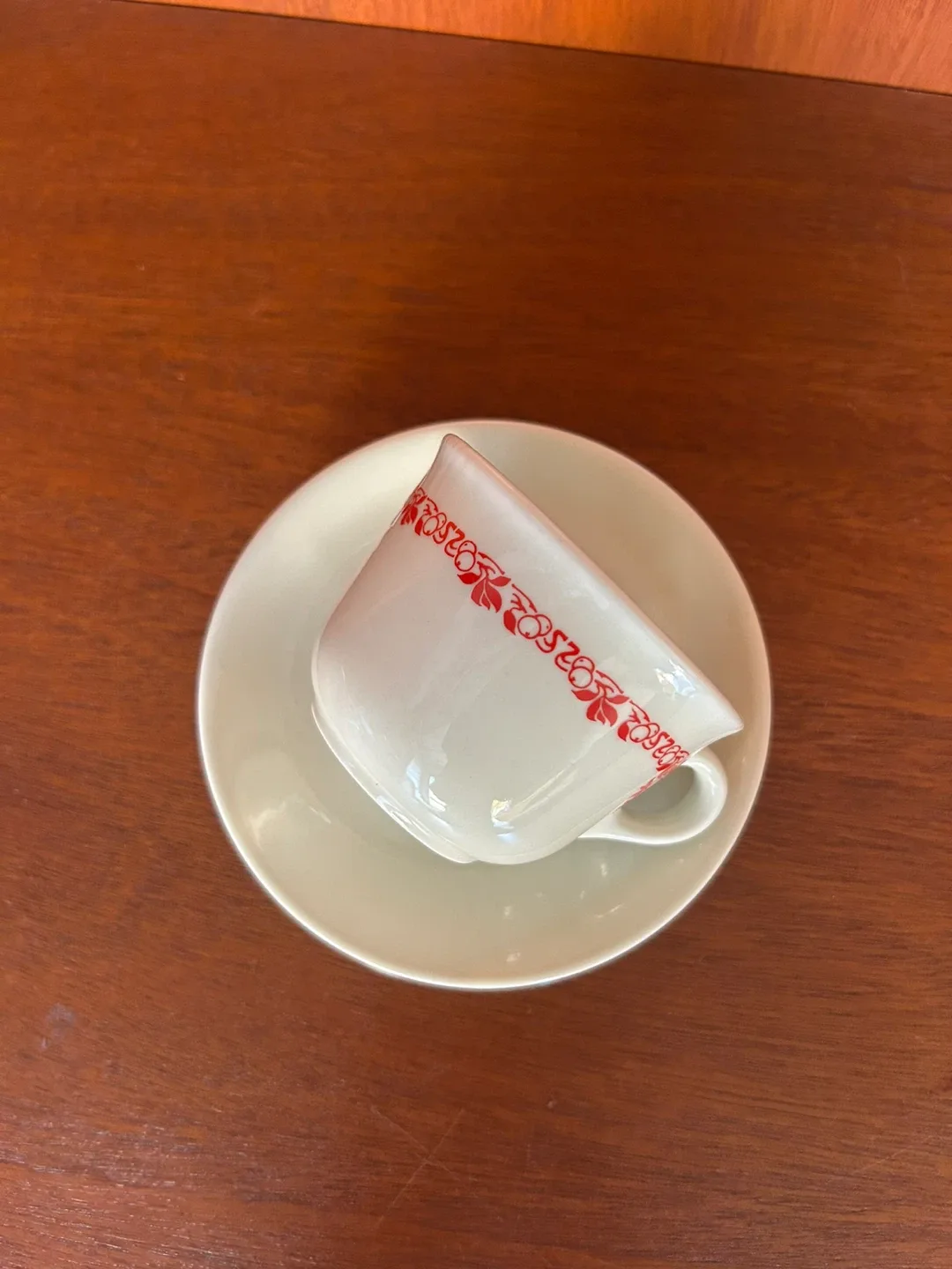 IPA Italy Cup and Saucer Set image indicator(4)