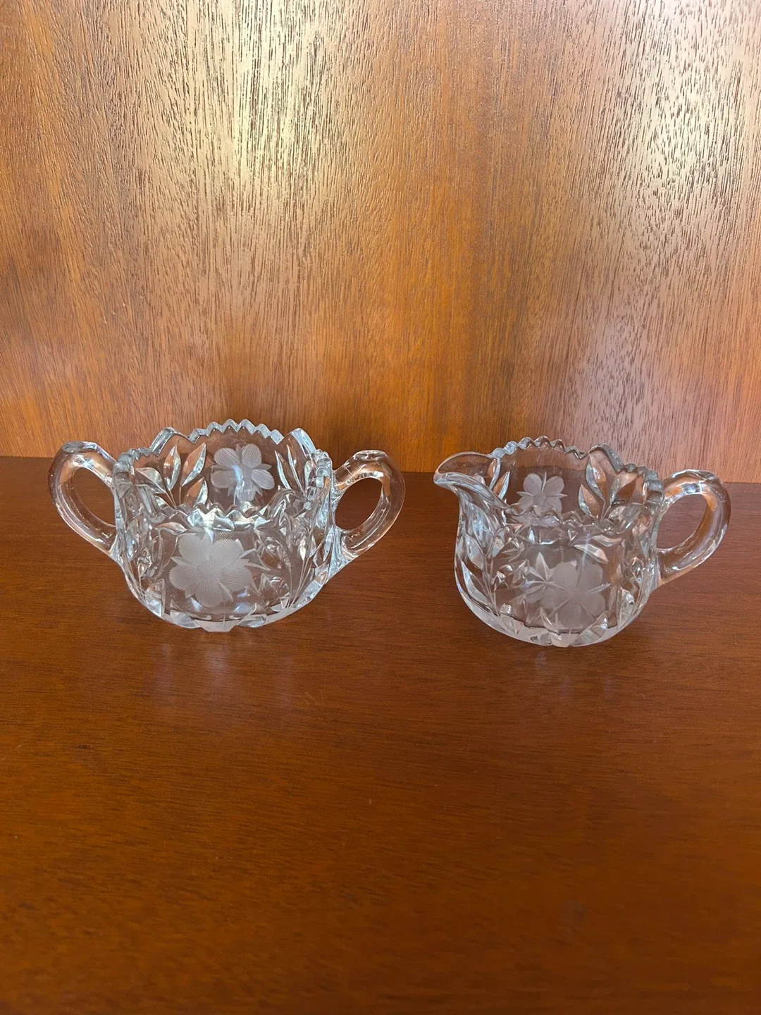Vintage Clear Glass Dish Set(5) image indicator(4)