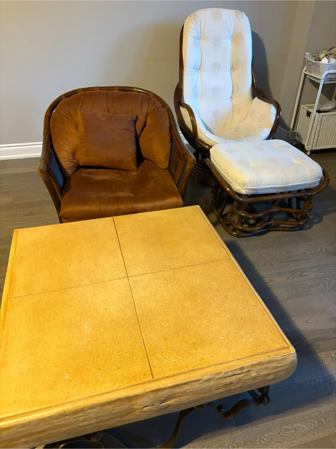 Rattan Chair with Ottoman image indicator(4)