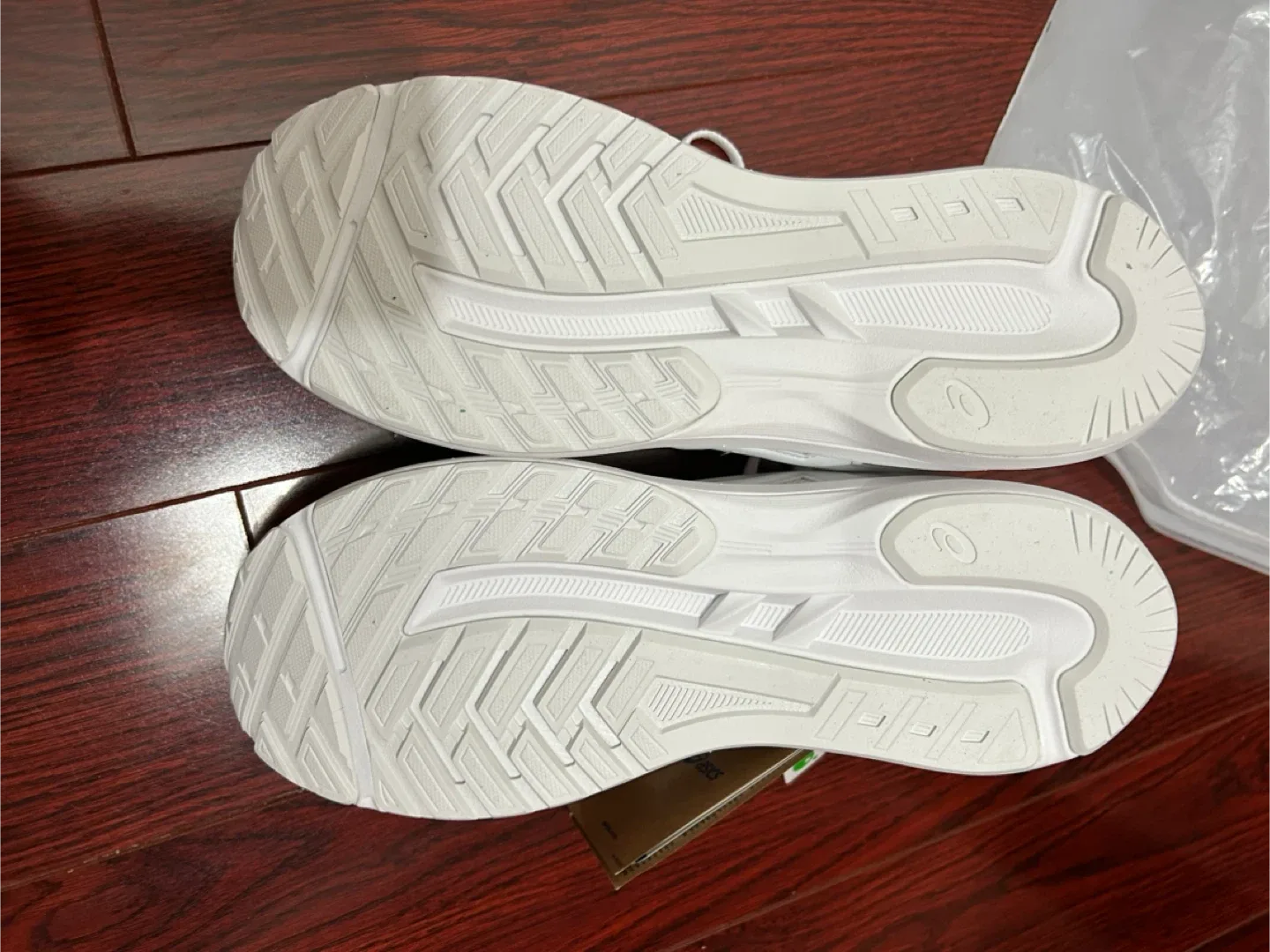 Asics White Sneakers, US Size 6 (Women's) image indicator(3)
