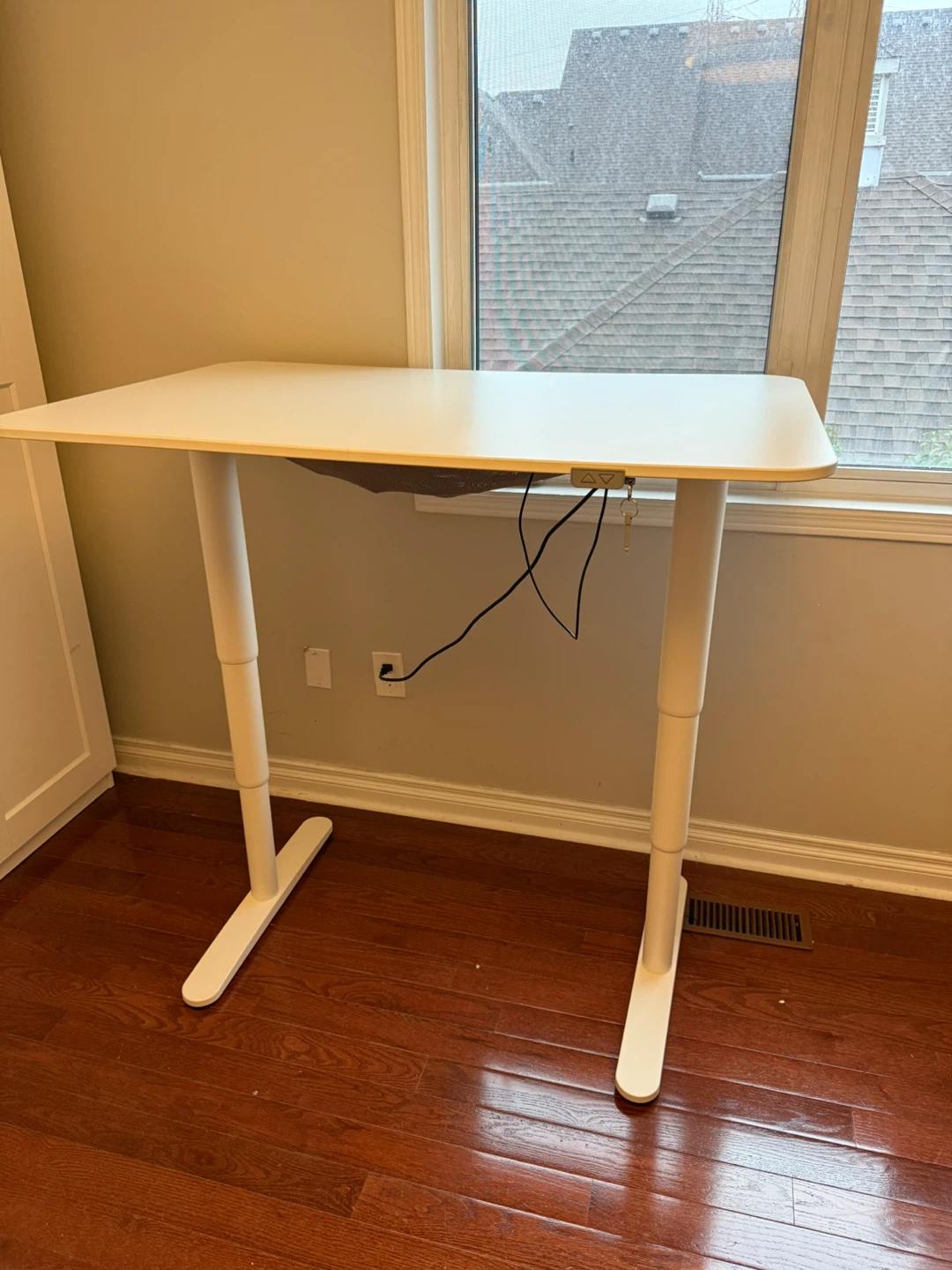 Adjustable Height White Standing Desk - photo 5