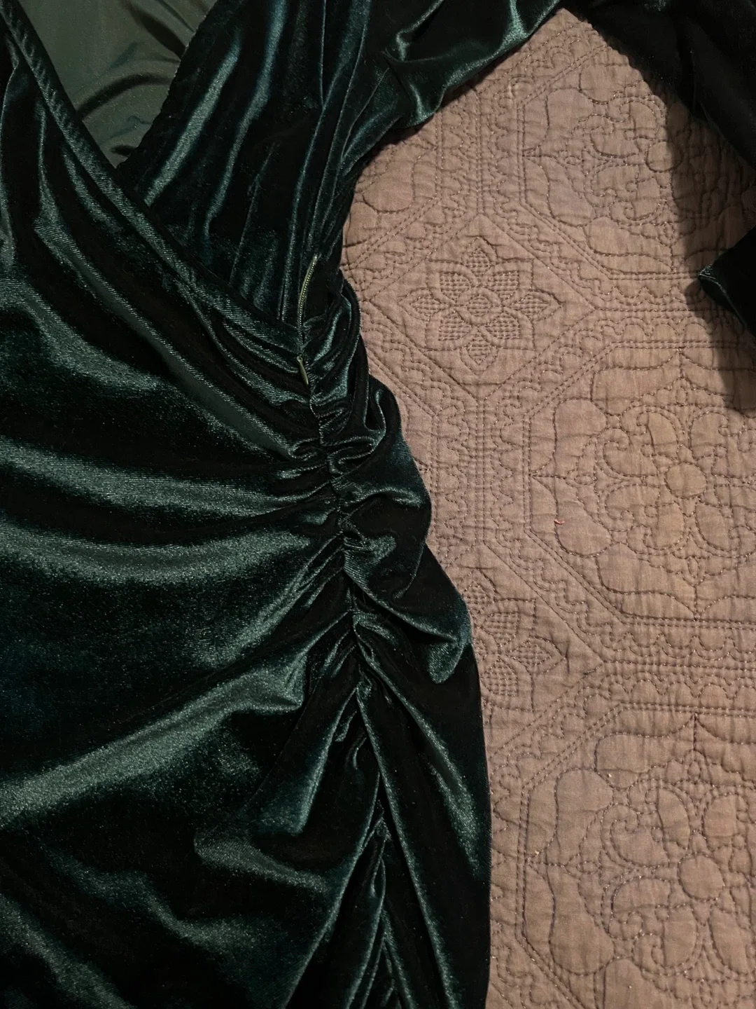 Green Velvet Dress - Size S image indicator(5)