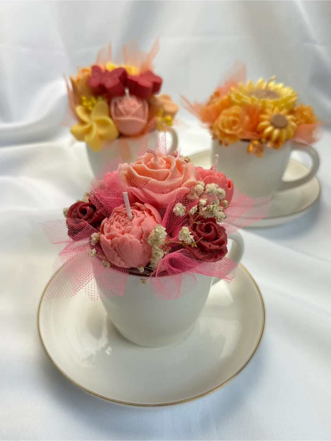 Autumn bouquet in a handmade tea cup.💐 image indicator(2)
