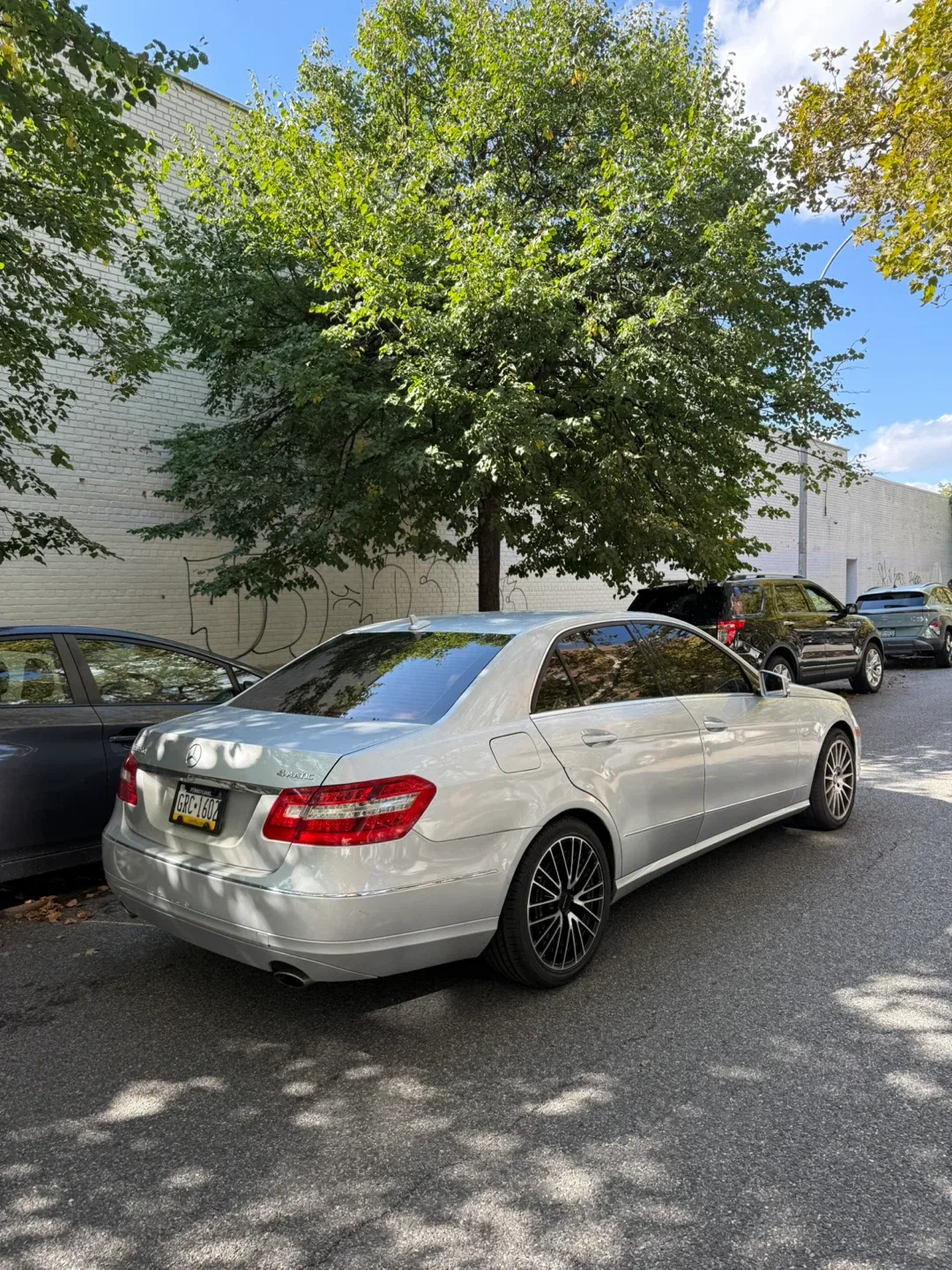 Mercedes-Benz E350 Sedan image indicator(4)