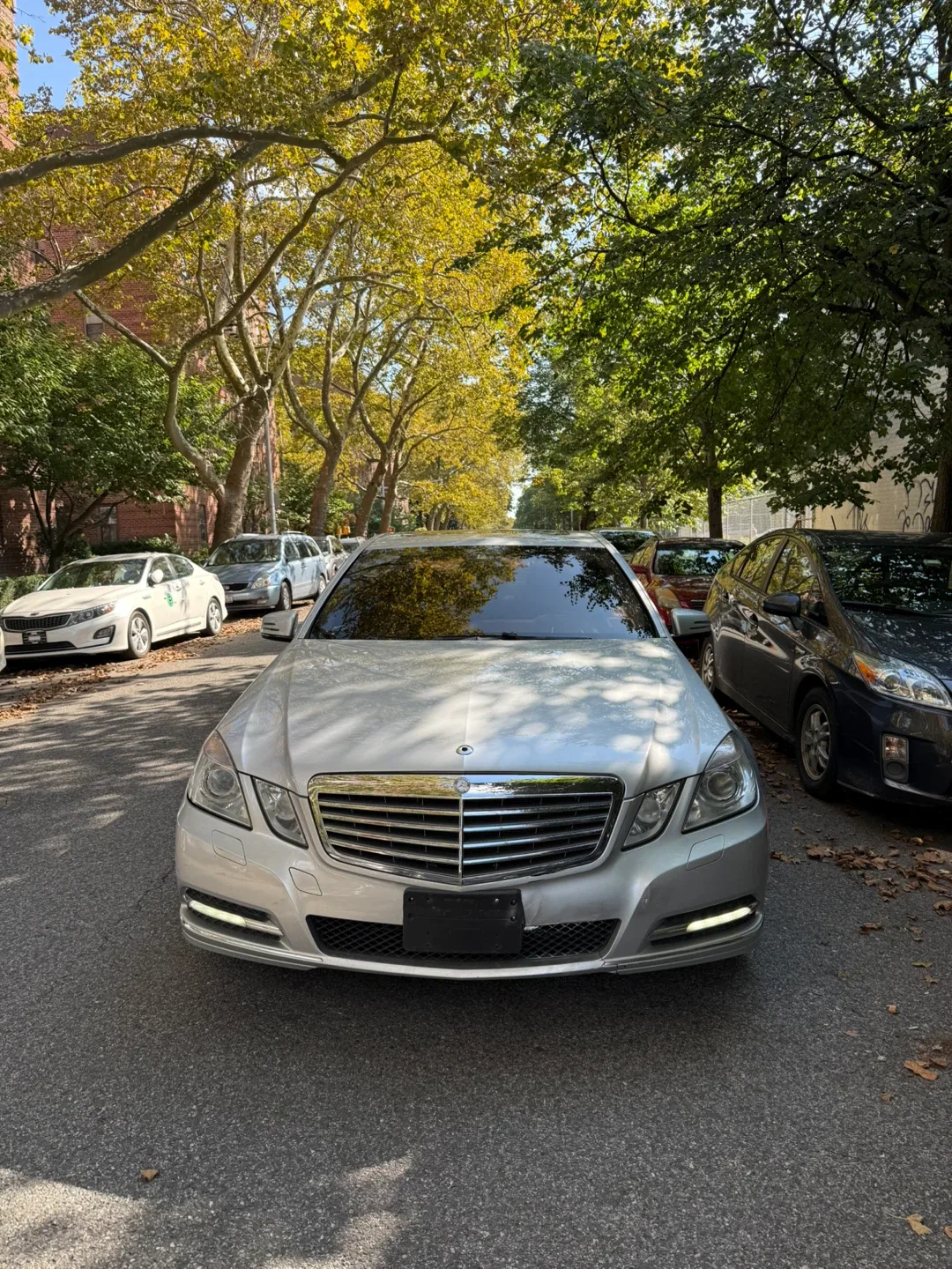 Mercedes-Benz E350 Sedan image indicator(2)