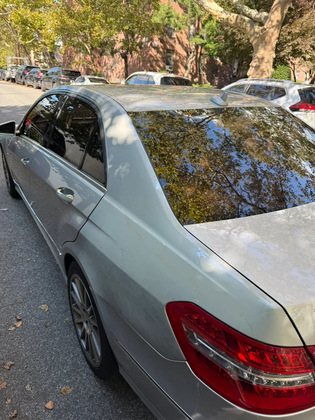 Mercedes-Benz E350 Sedan image indicator(7)