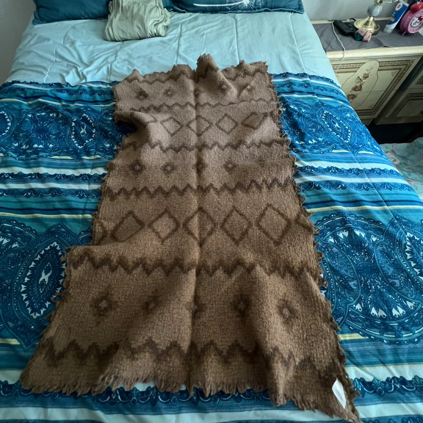 Brown Wool Throw Blanket image indicator(3)