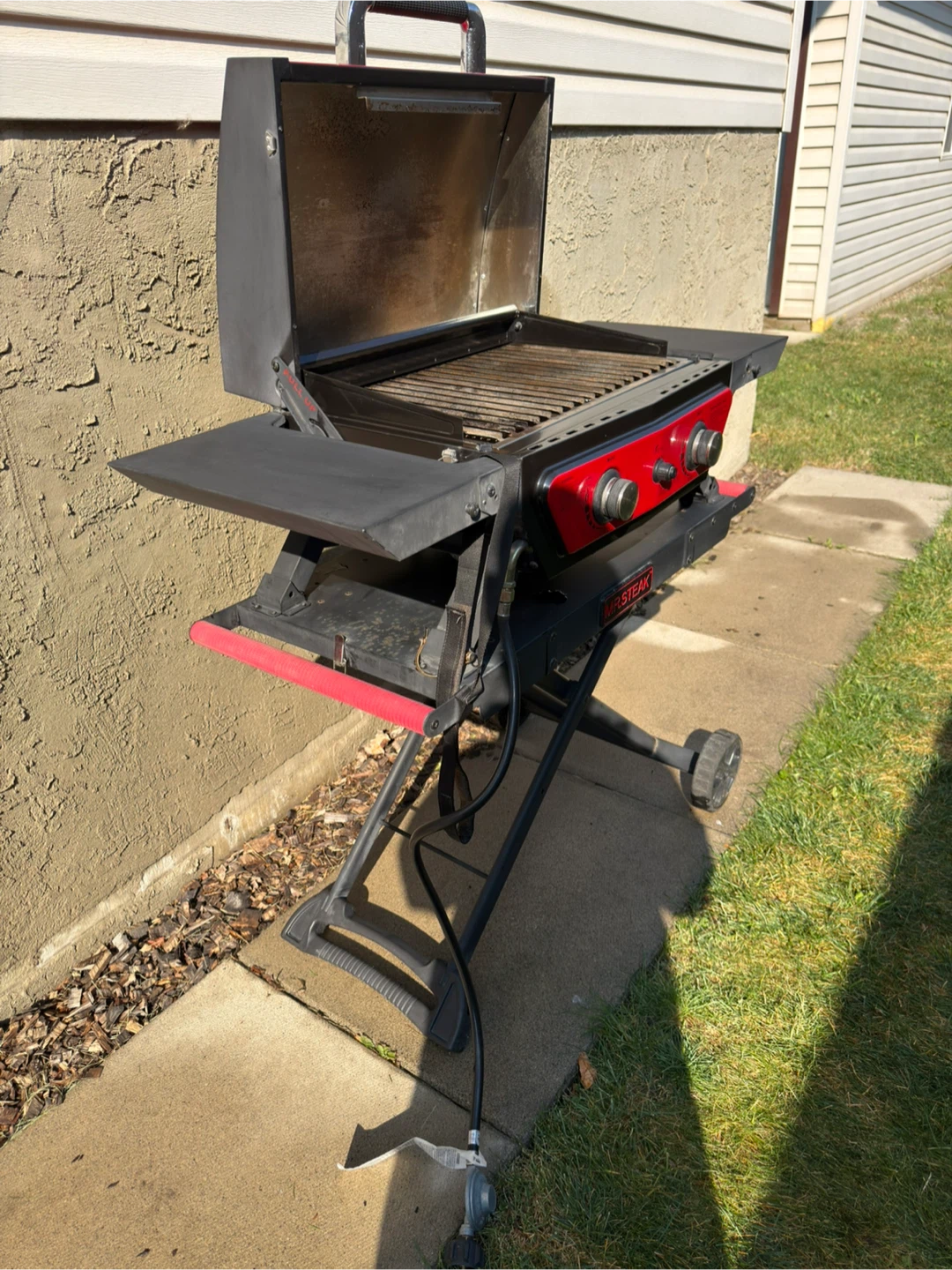 Mr. Steak Portable Propane BBQ - photo 2