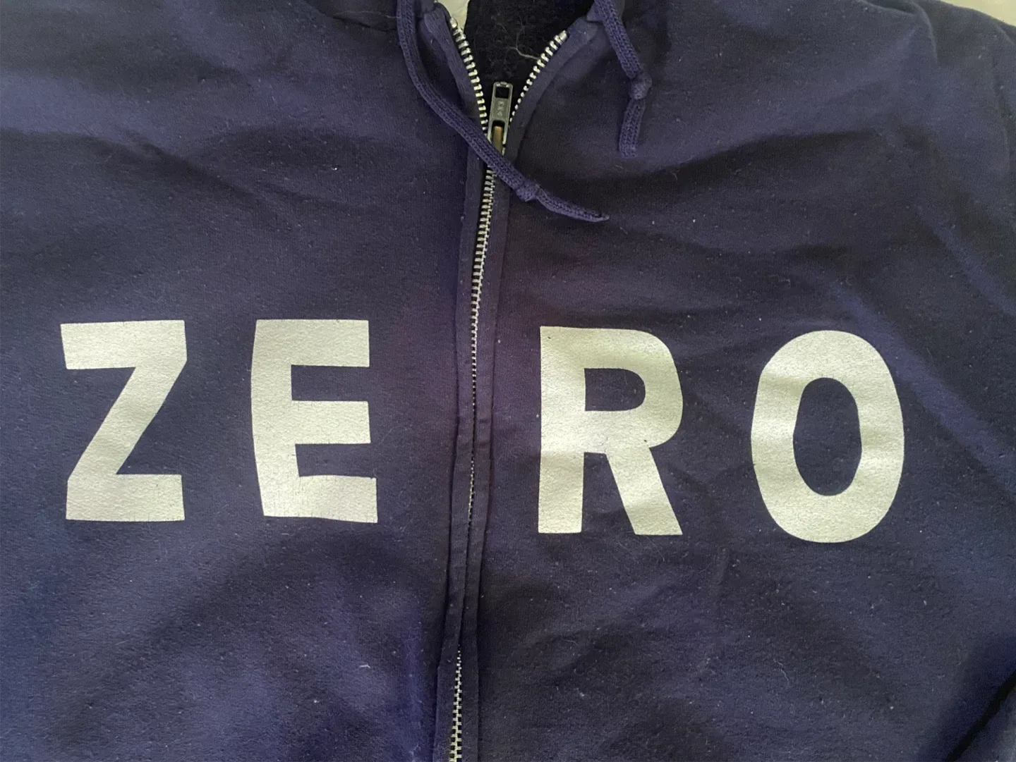 Vintage ZERO Skateboards zip up hoodie image indicator(2)