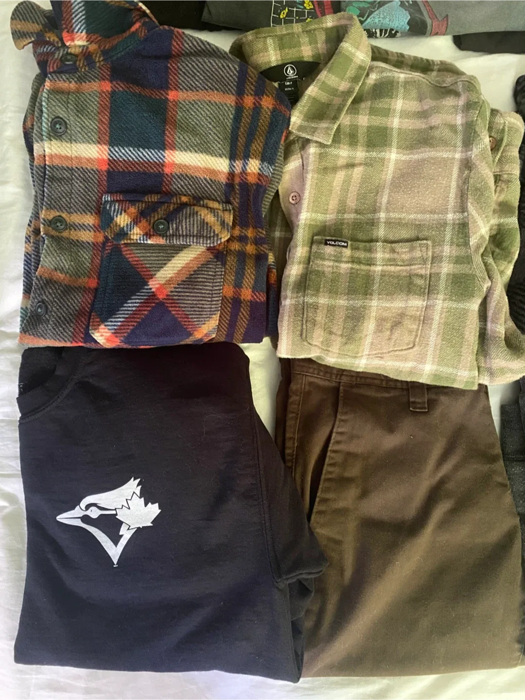 Mixed Clothing Lot: T-shirts, Flannels, Pants - Various Brands image indicator(2)