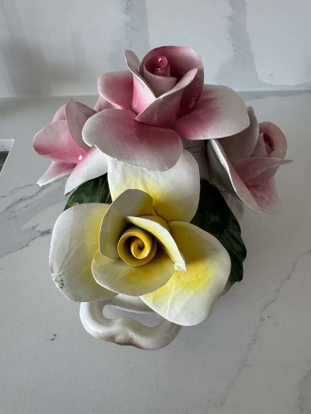 Capodimonte Floral Arrangement Centrepiece image indicator(6)