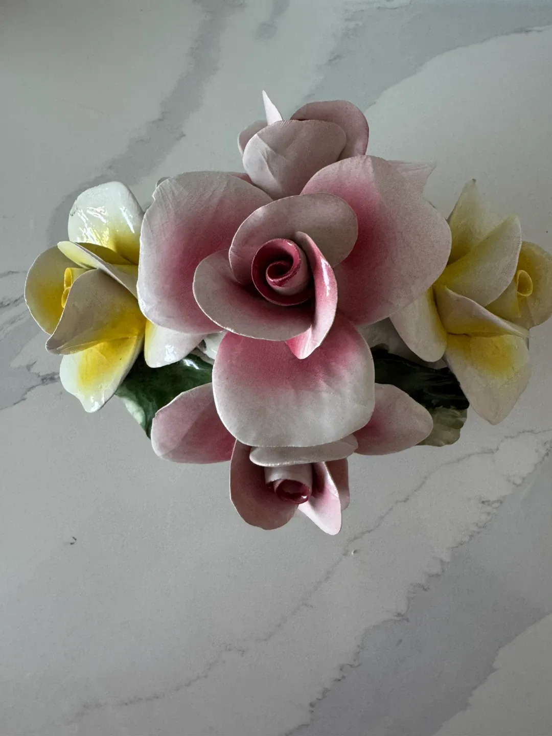 Capodimonte Floral Arrangement Centrepiece image indicator(2)