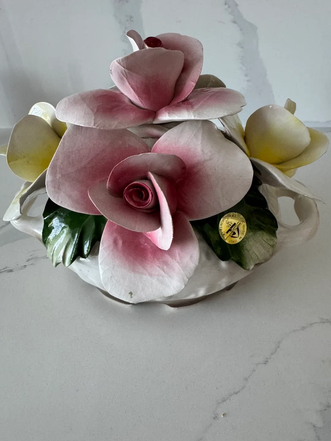 Capodimonte Floral Arrangement Centrepiece image indicator(4)