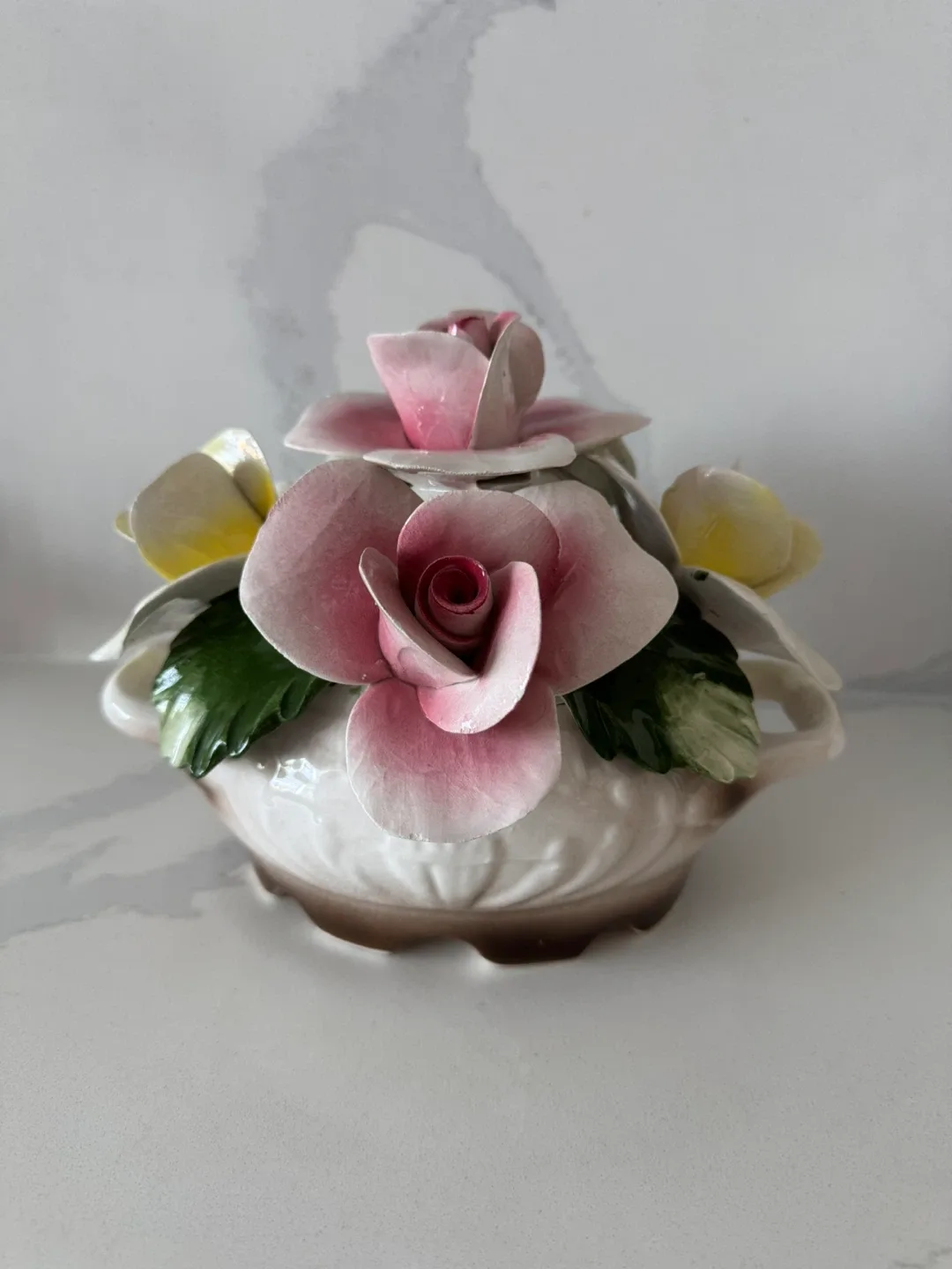 Capodimonte Floral Arrangement Centrepiece image indicator(5)