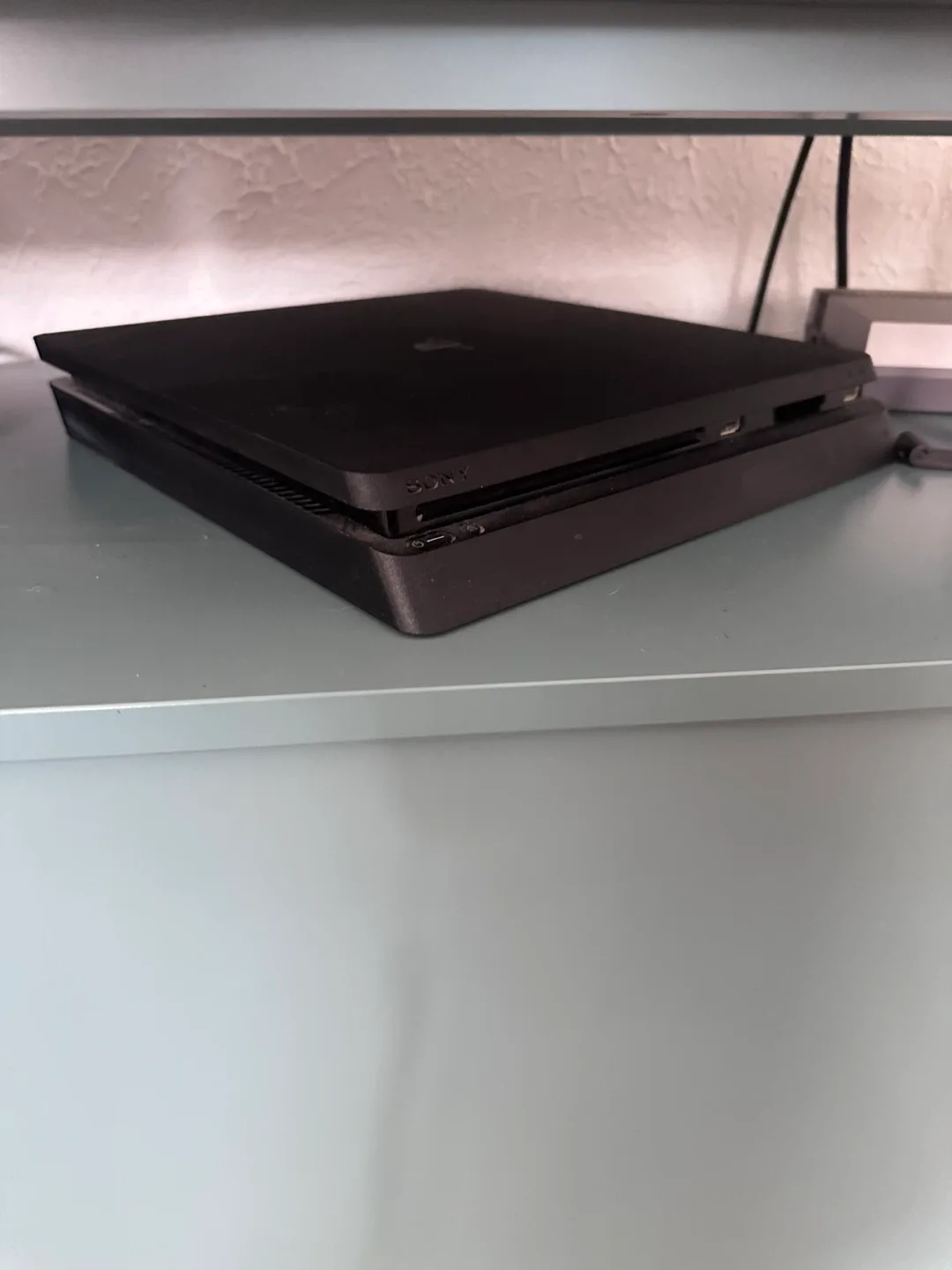 PS4 Slim Console & Games Bundle image indicator(2)