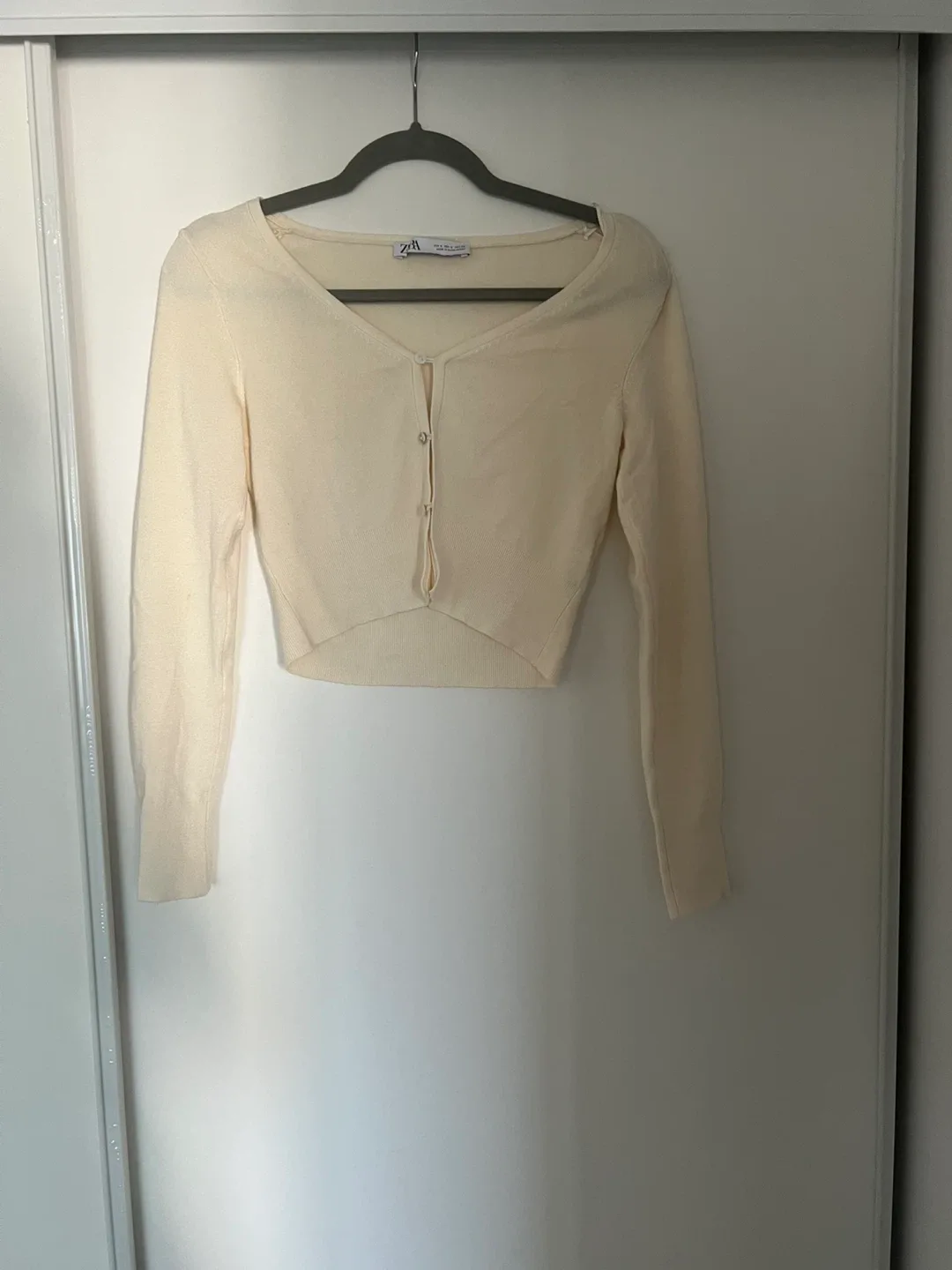 Zara Knit cardigan - Size S thumbnail