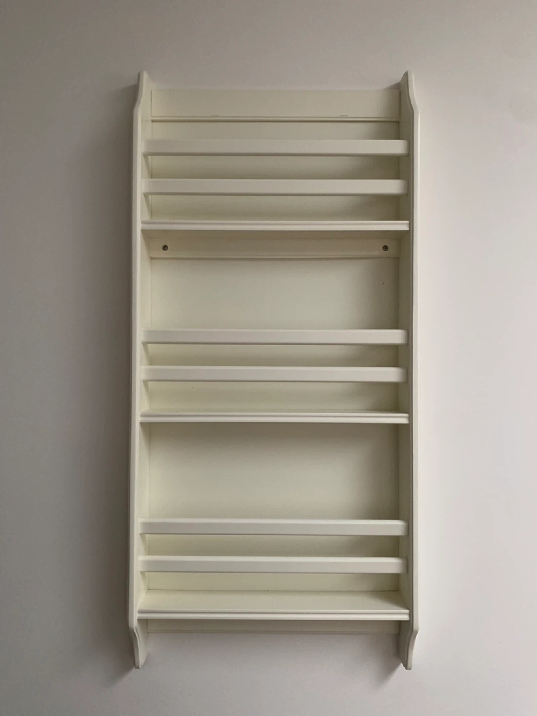 Wall book shelf