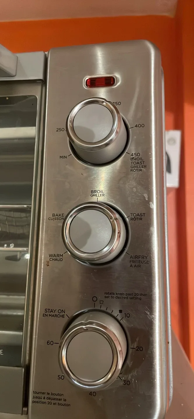 Black+Decker Toaster Oven Air Fryer Combo image indicator(4)