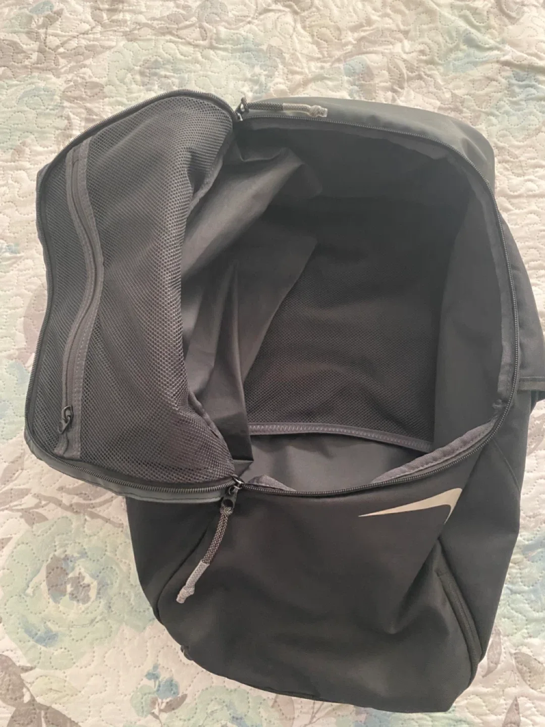 Nike Black Backpack image indicator(6)