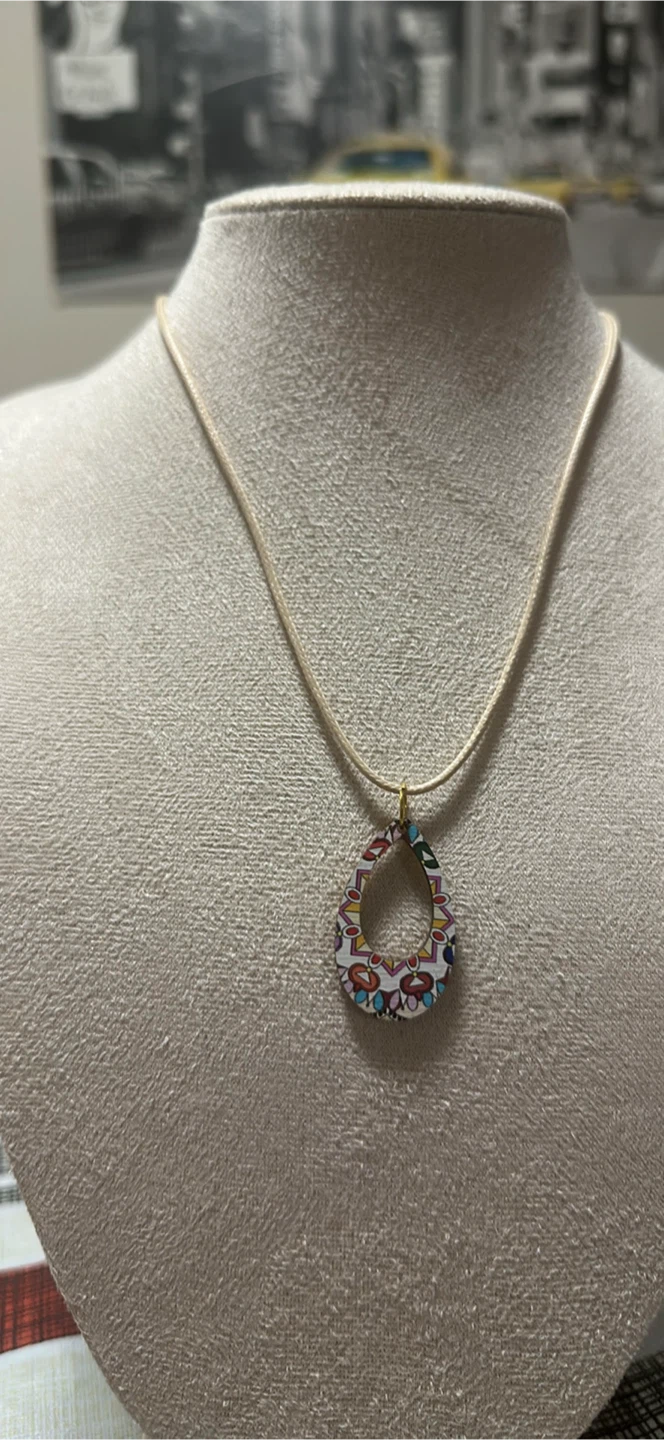 Handmade Pendant Necklace - Unique Design - photo 3
