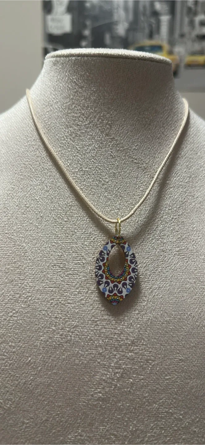 Handmade Pendant Necklace - Unique Design image indicator(6)