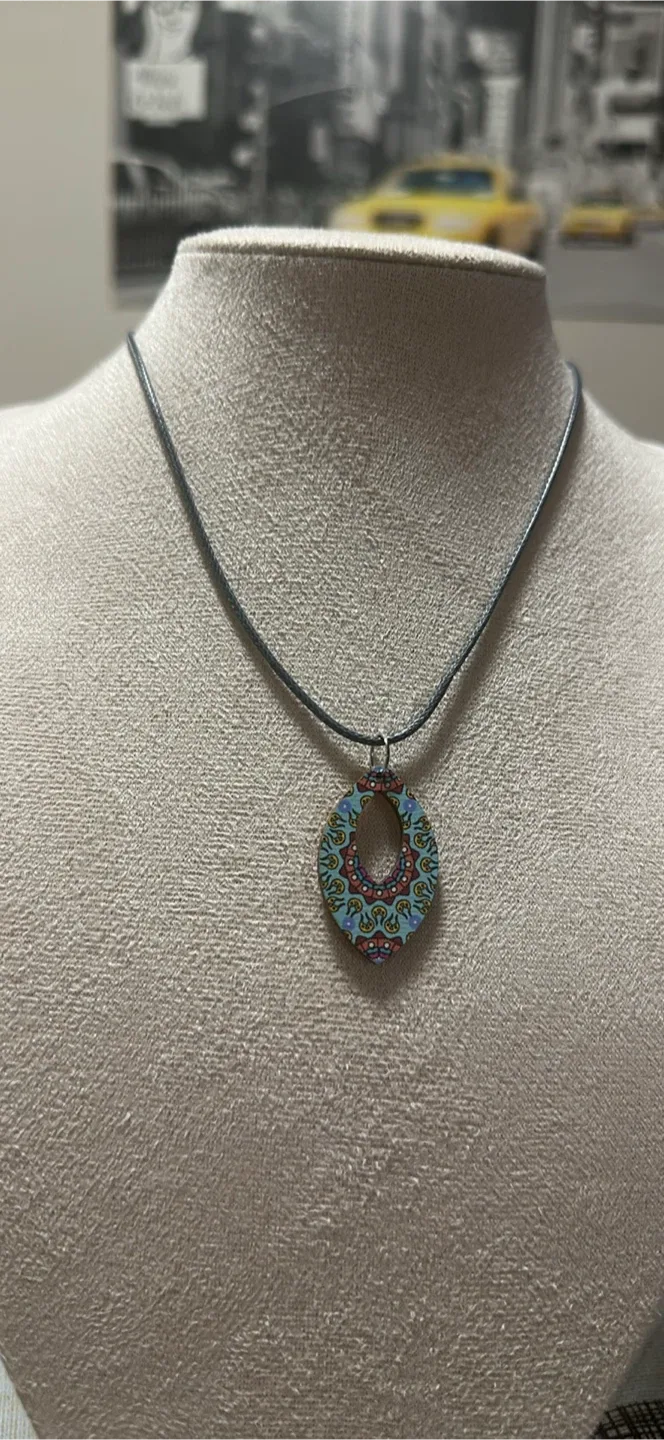 Handmade Pendant Necklace - Unique Design image indicator(7)