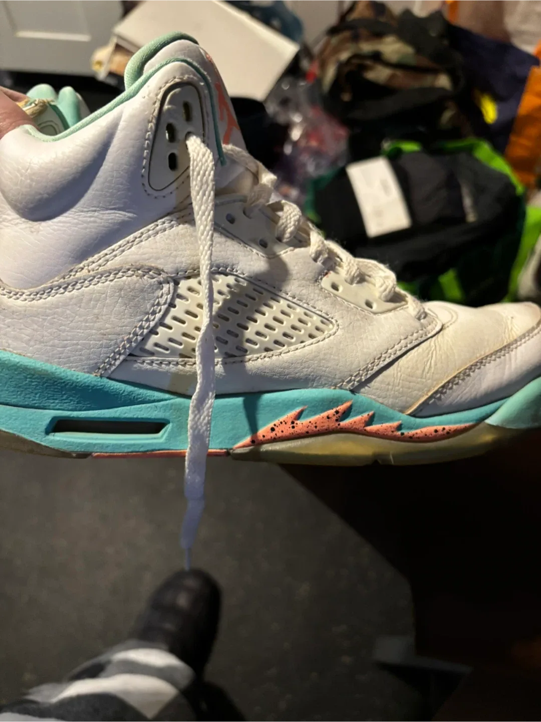 Jordan 5 Retro White/Turquoise Size 7Y image indicator(4)