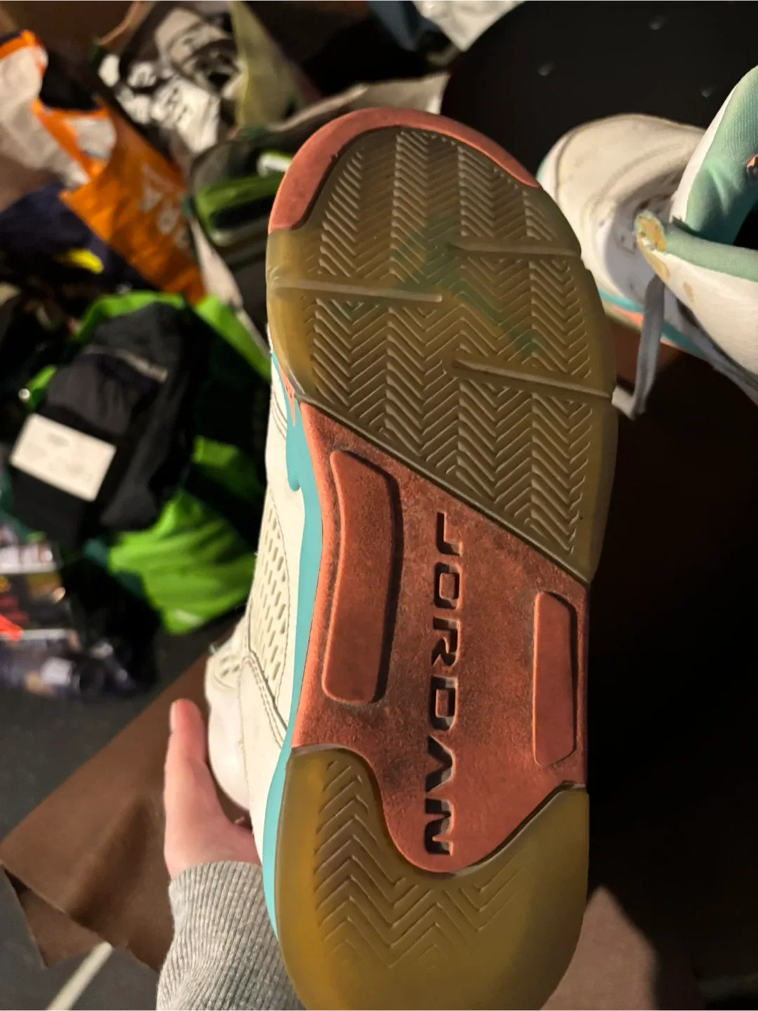 Jordan 5 Retro White/Turquoise Size 7Y image indicator(3)