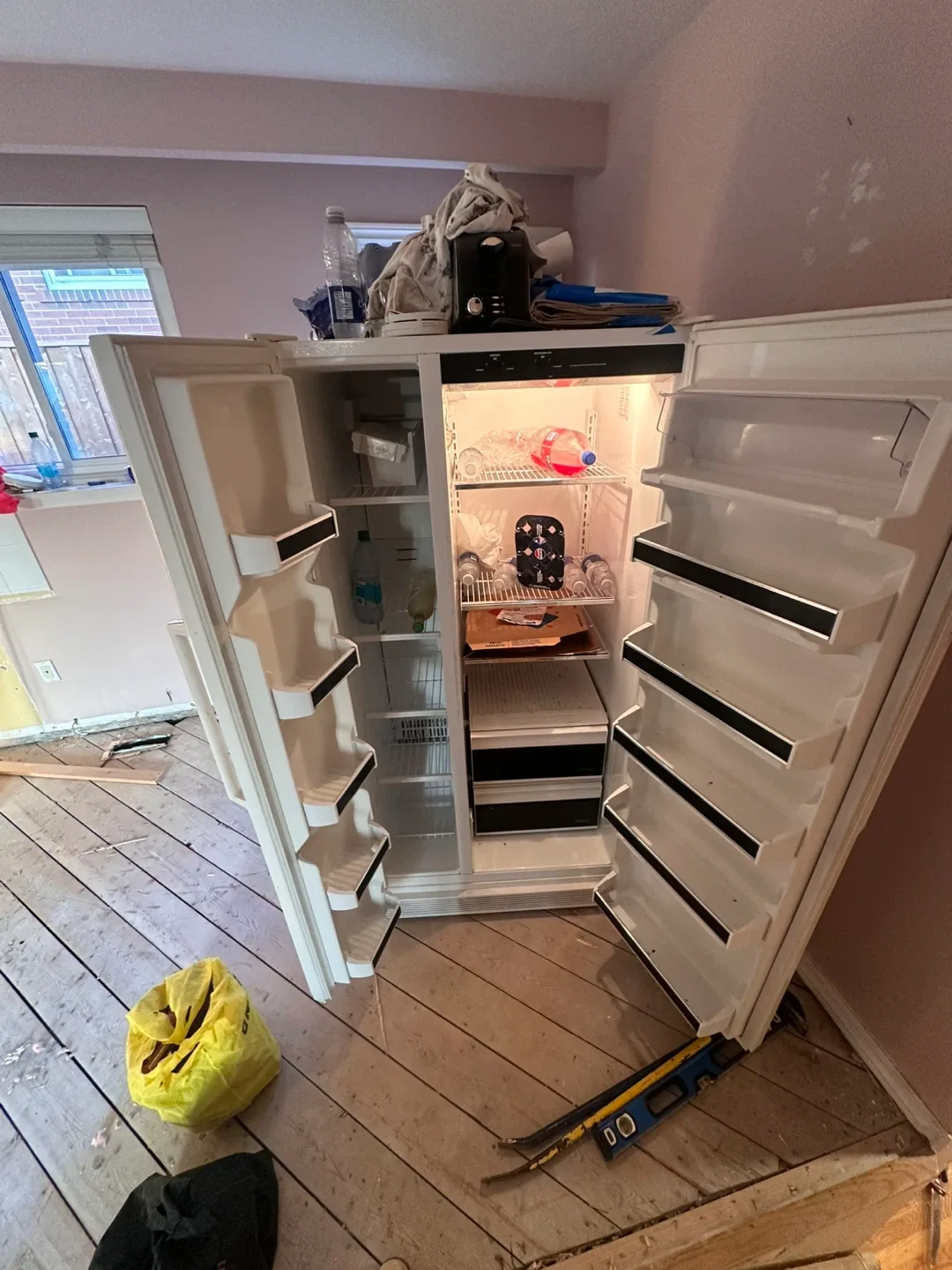 White Refrigerator thumbnail