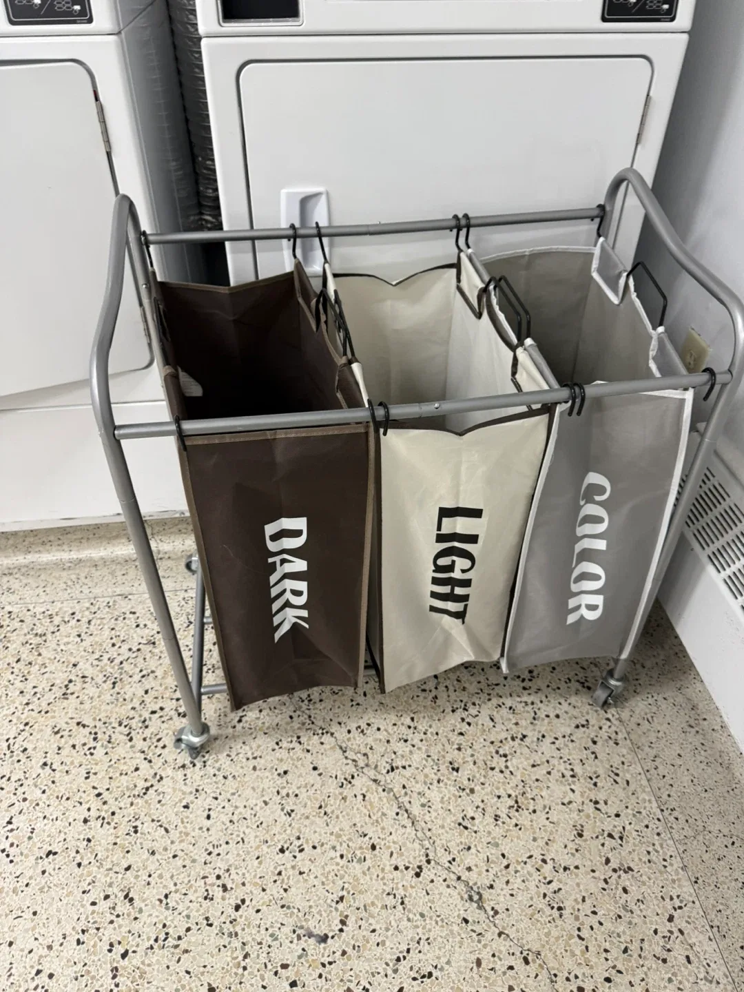 🚚Moving sale Laundry Sorter with 3 Bags image indicator(2)