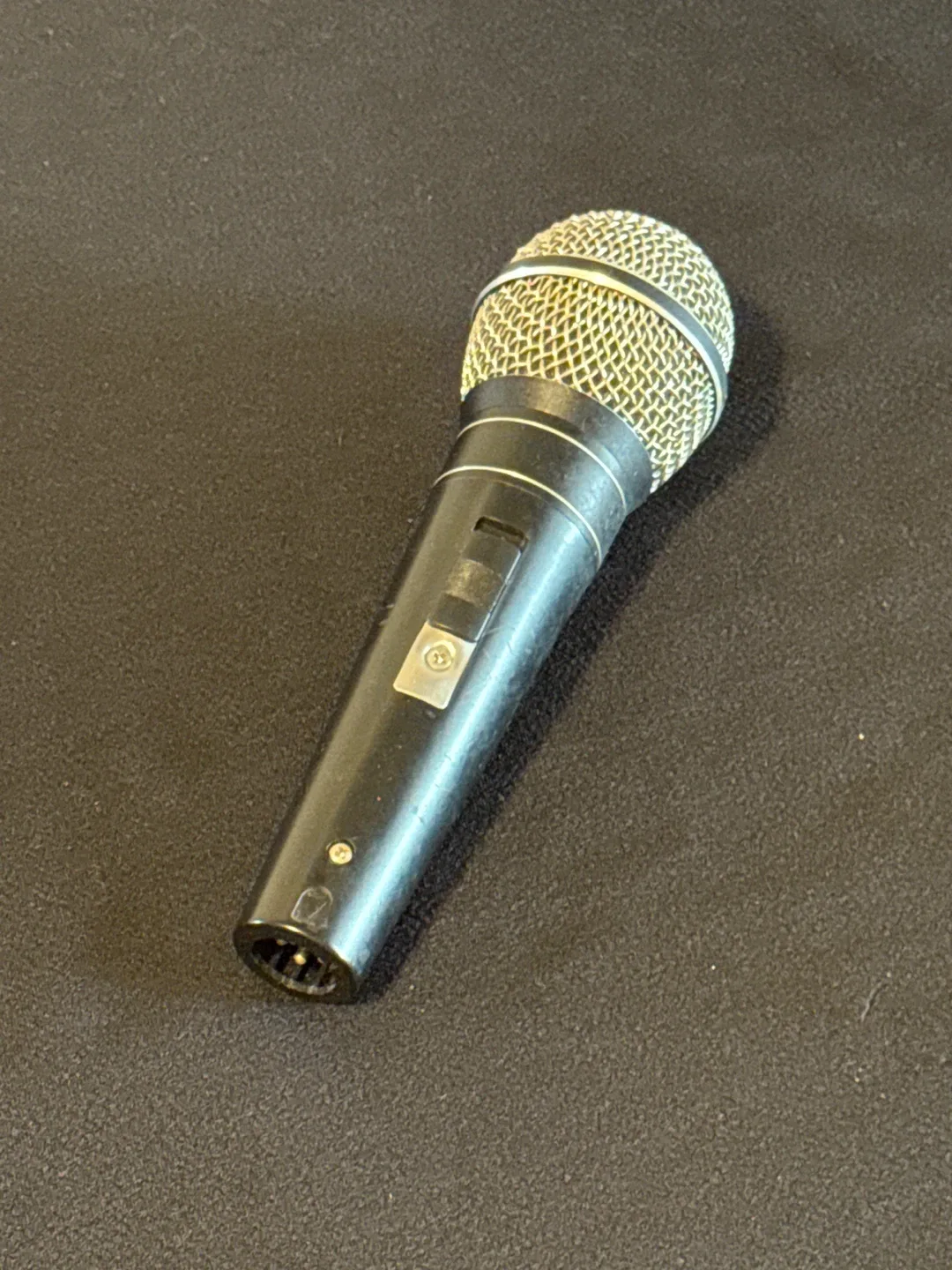 Dynamic Microphone thumbnail