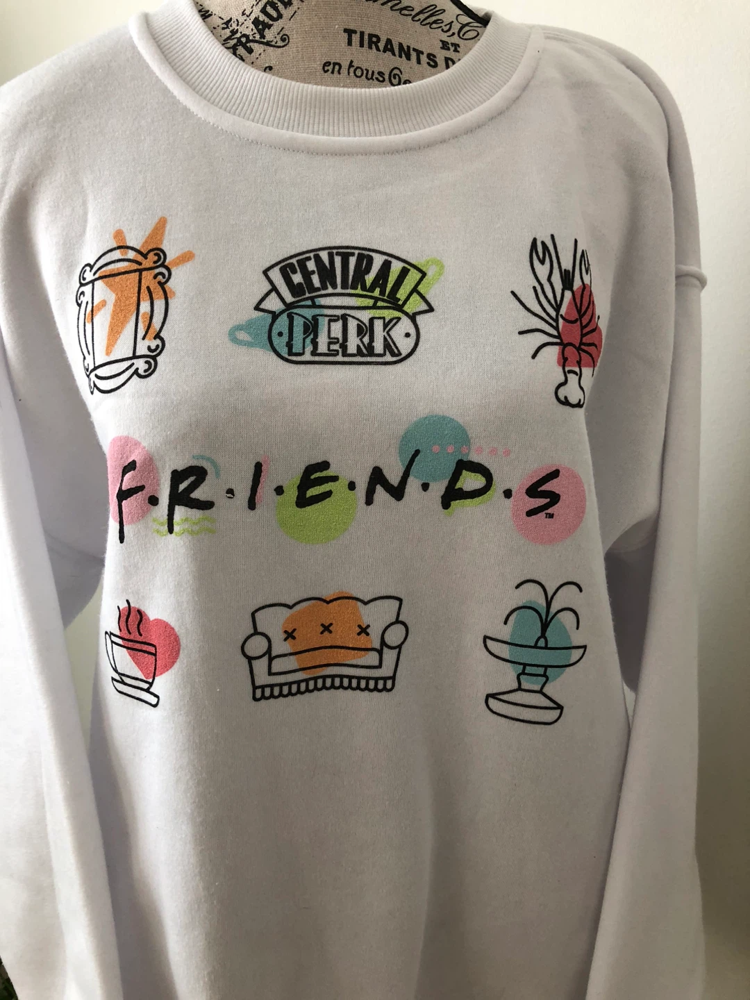 Friends White Graphic Sweatshirt - photo 2