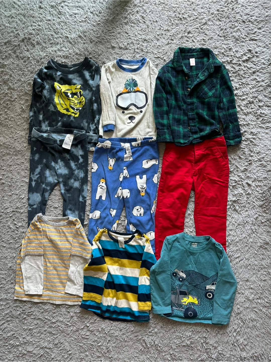Mixed Lot of Boys Clothes (40 pcs)- Size 2T-3; 18-24 months - photo 5