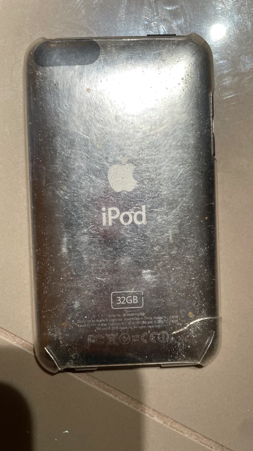 Apple iPod Touch 32GB image indicator(2)