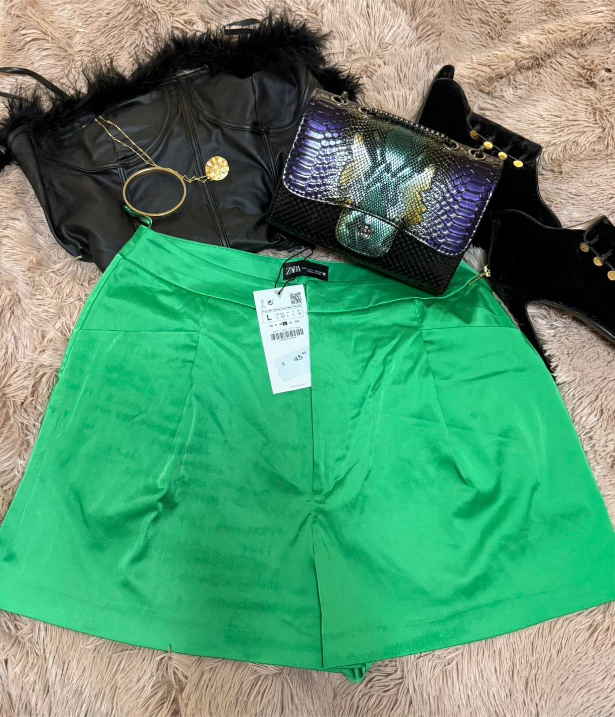 Zara Green Shorts Size L