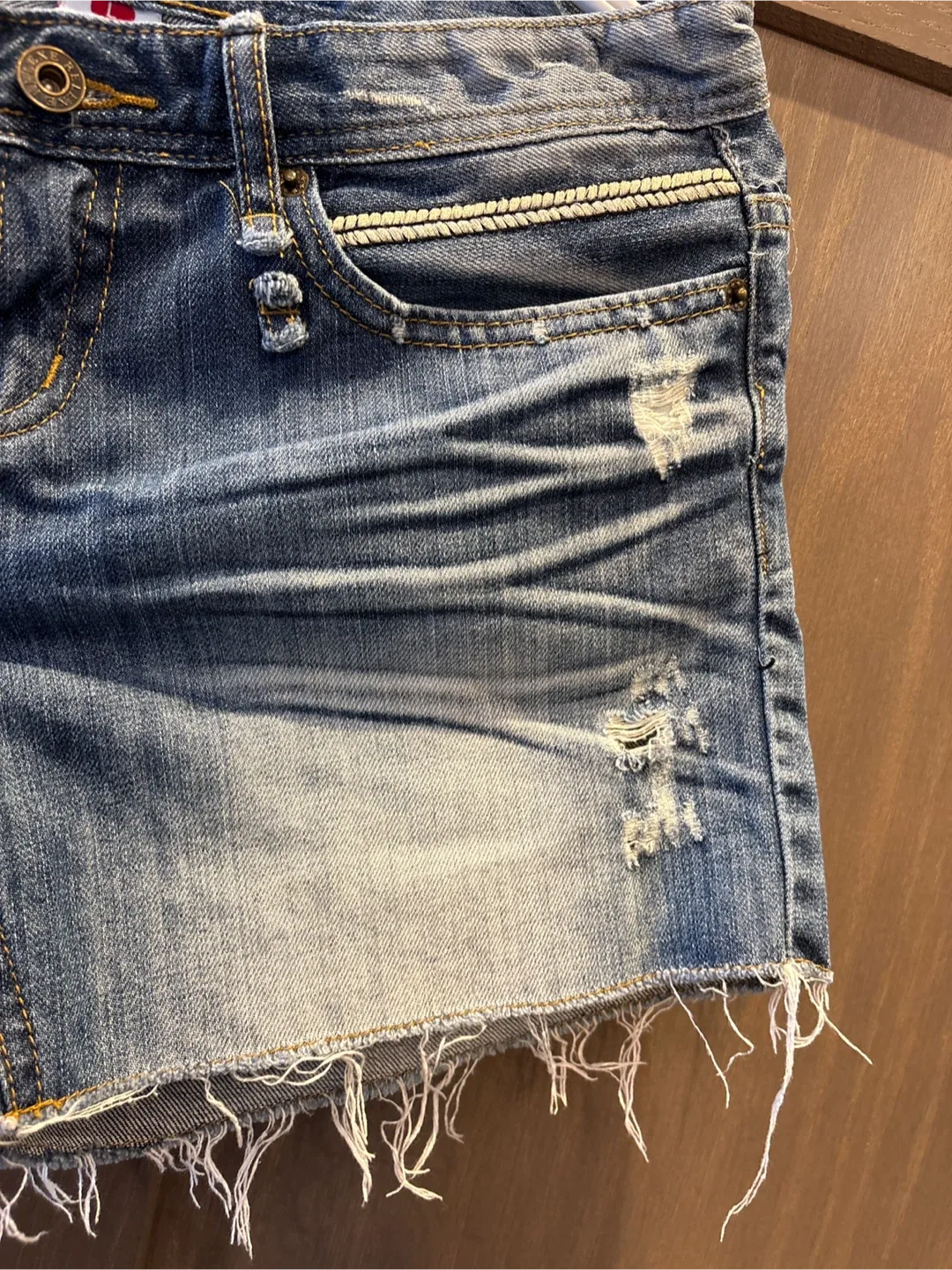 Relexe Denim Cut-Off Shorts - Size L image indicator(3)