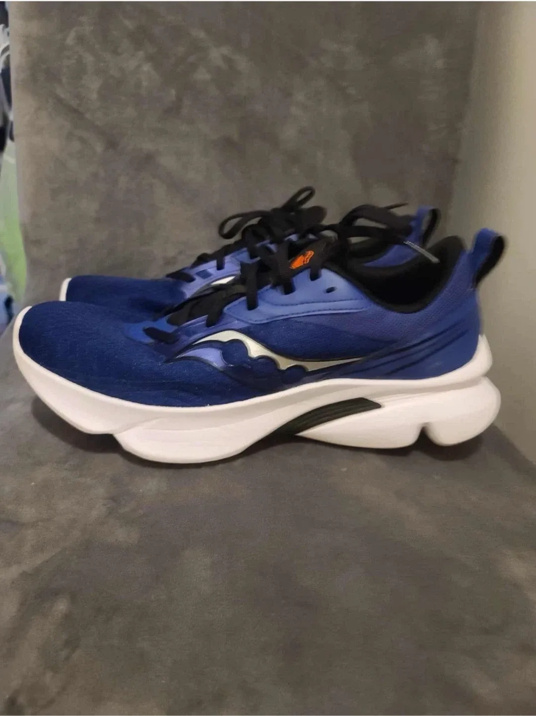 Saucony Mens Running Shoes, Size 11 us thumbnail